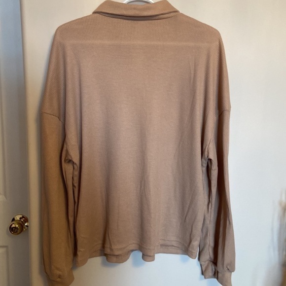 SHEIN 6 button Long sleeve - Picture 5 of 9